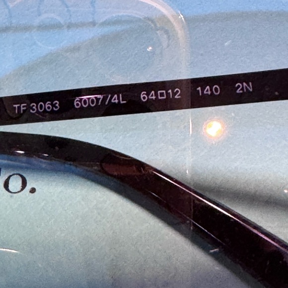 Tiffany & Co. TF 3063 6007/4L Aviator Sunglasses – NWT - Picture 5 of 7